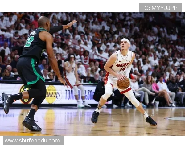 秋田北部喜悦与黄队的激烈对决展现足球魅力与团队精神