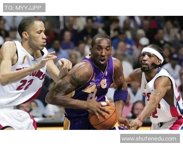 04年湖人对决活塞的经典对抗赛回顾与分析